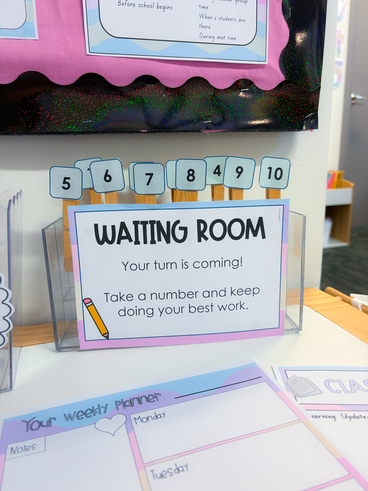 Waiting Room Template - Pastel waves