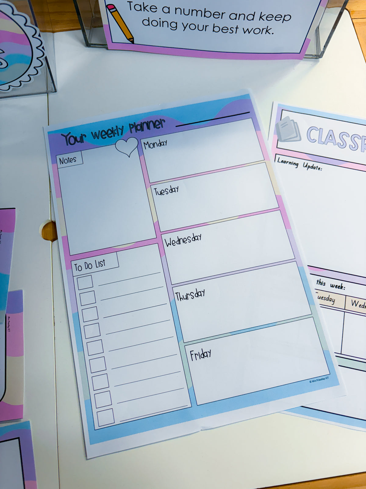 Weekly Planner Sheets (freebie - pastel waves)