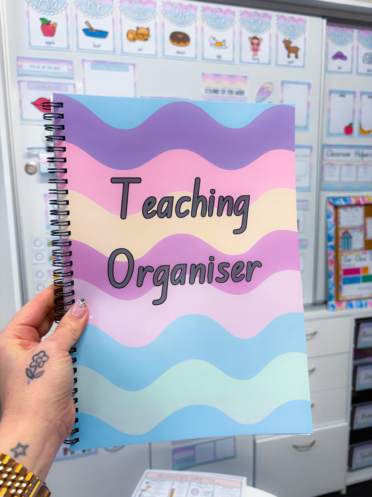 Pastel Waves Teaching Organiser